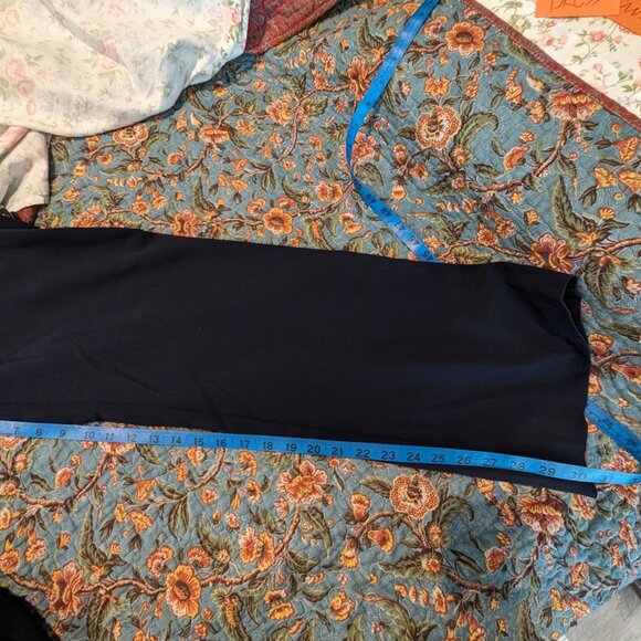 3/$23 Roz & Ali Dress Pant Size 10 Navy pull-on boot cut - Picture 6 of 6